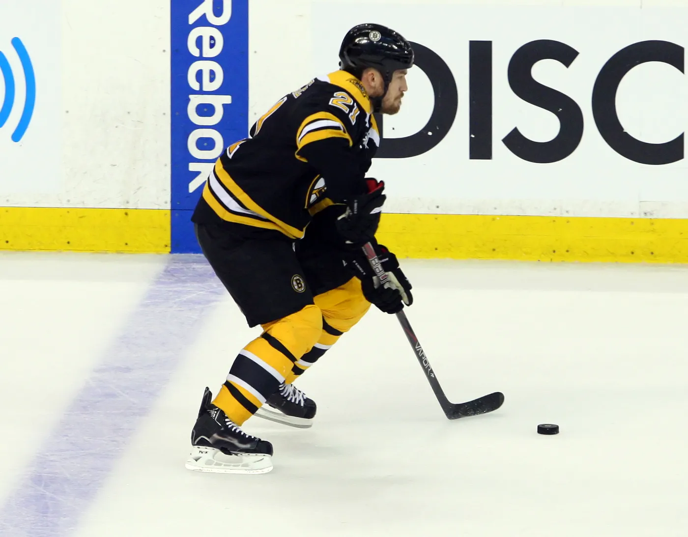 Boston Bruins lepsi w drugim meczu finału
