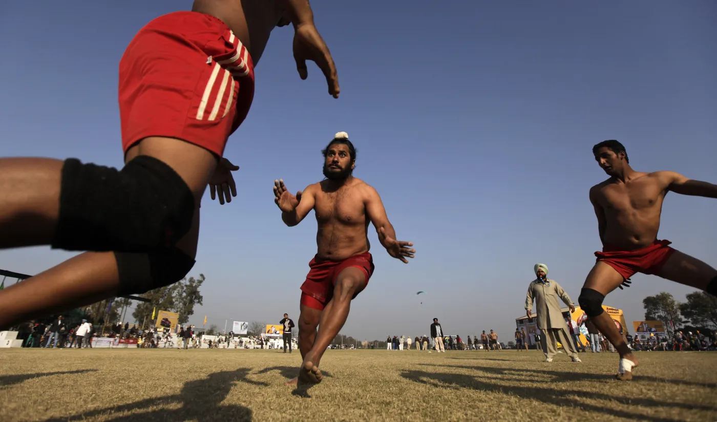 5734765-indie-wies-wiejska-olimpiada-zawody.jpg