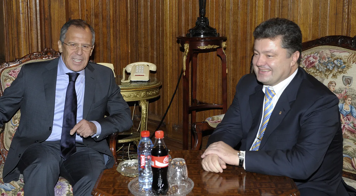 6132429-siergiej-lawrow-i-petro-poroszenko.jpg