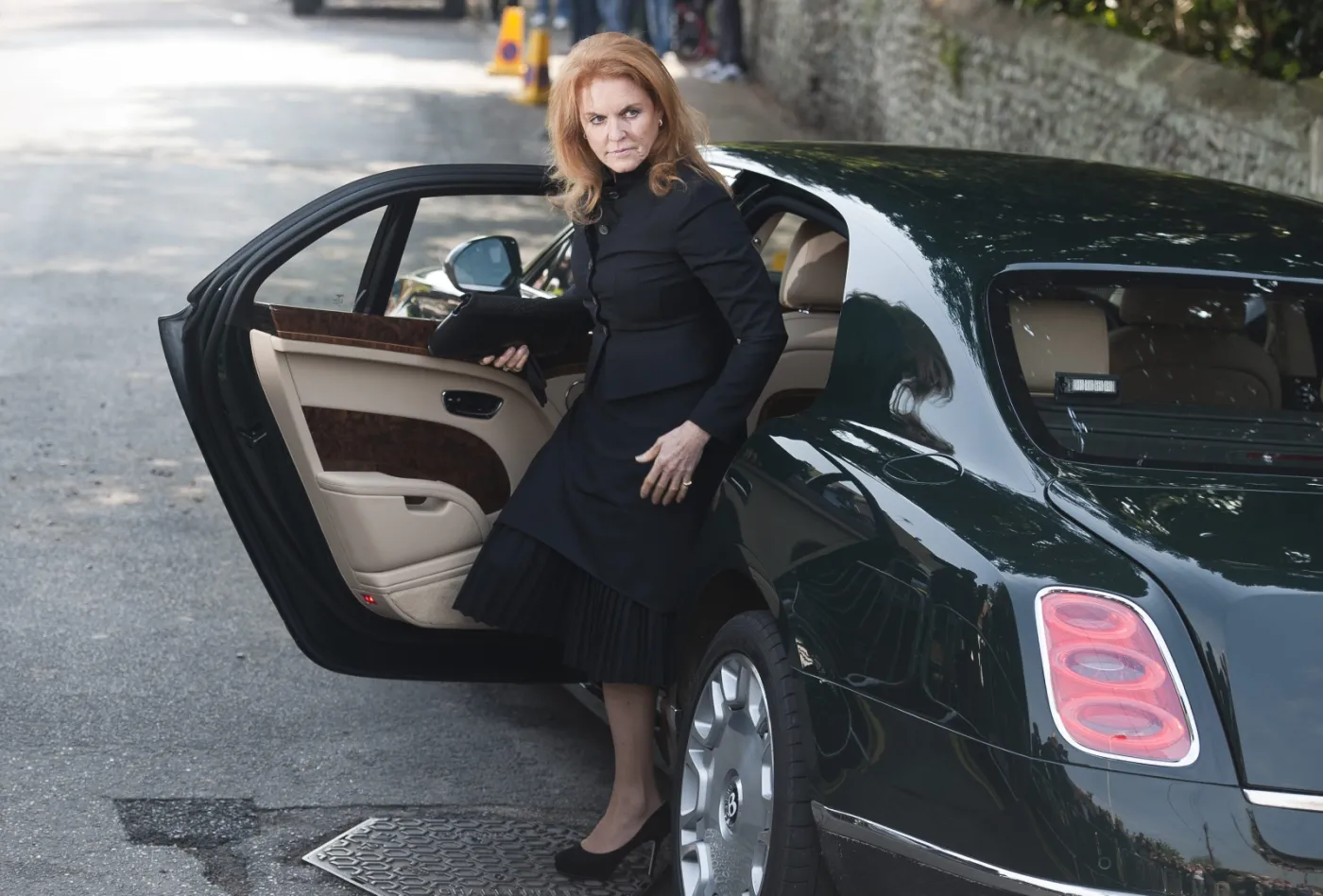 6193484-ksiezna-sarah-ferguson-na-pogrzebie.jpg