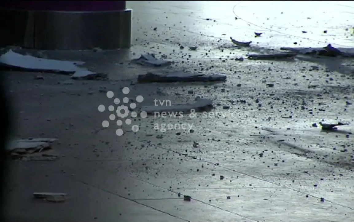 Miesce zarwania się dachu w centrum handlowym 