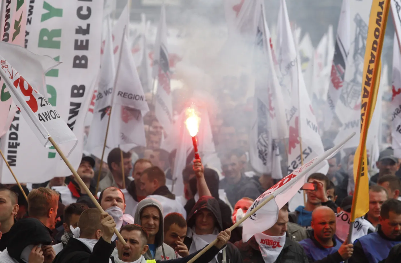 6222121-manifestacja-gornikow-w-katowicach.jpg