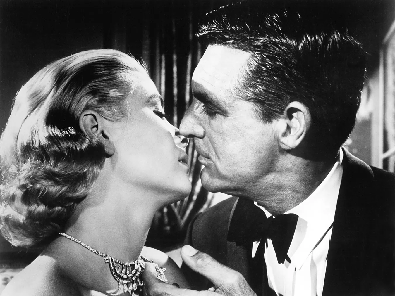 6292897-grace-kelly-i-cary-grant-w-filmie.jpg