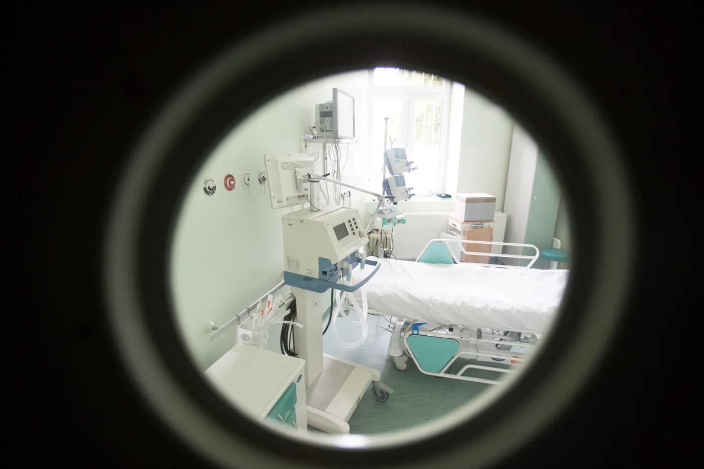 wirus Ebola szpital uniwersytecki Kraków szpitalna izolatka