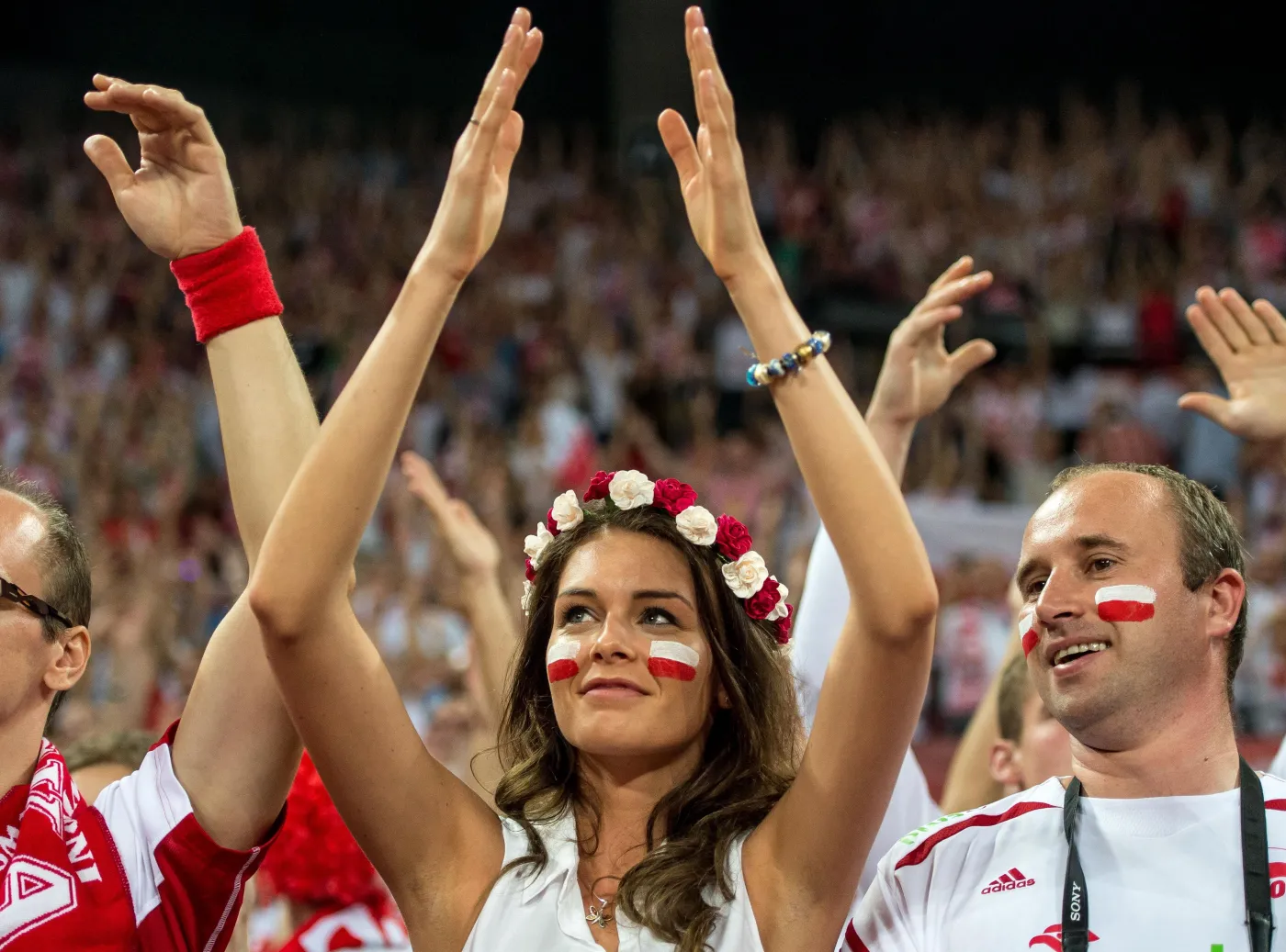 Polscy kibice podczas meczu grupy A mistrzostw świata siatkarzy z Kamerunem