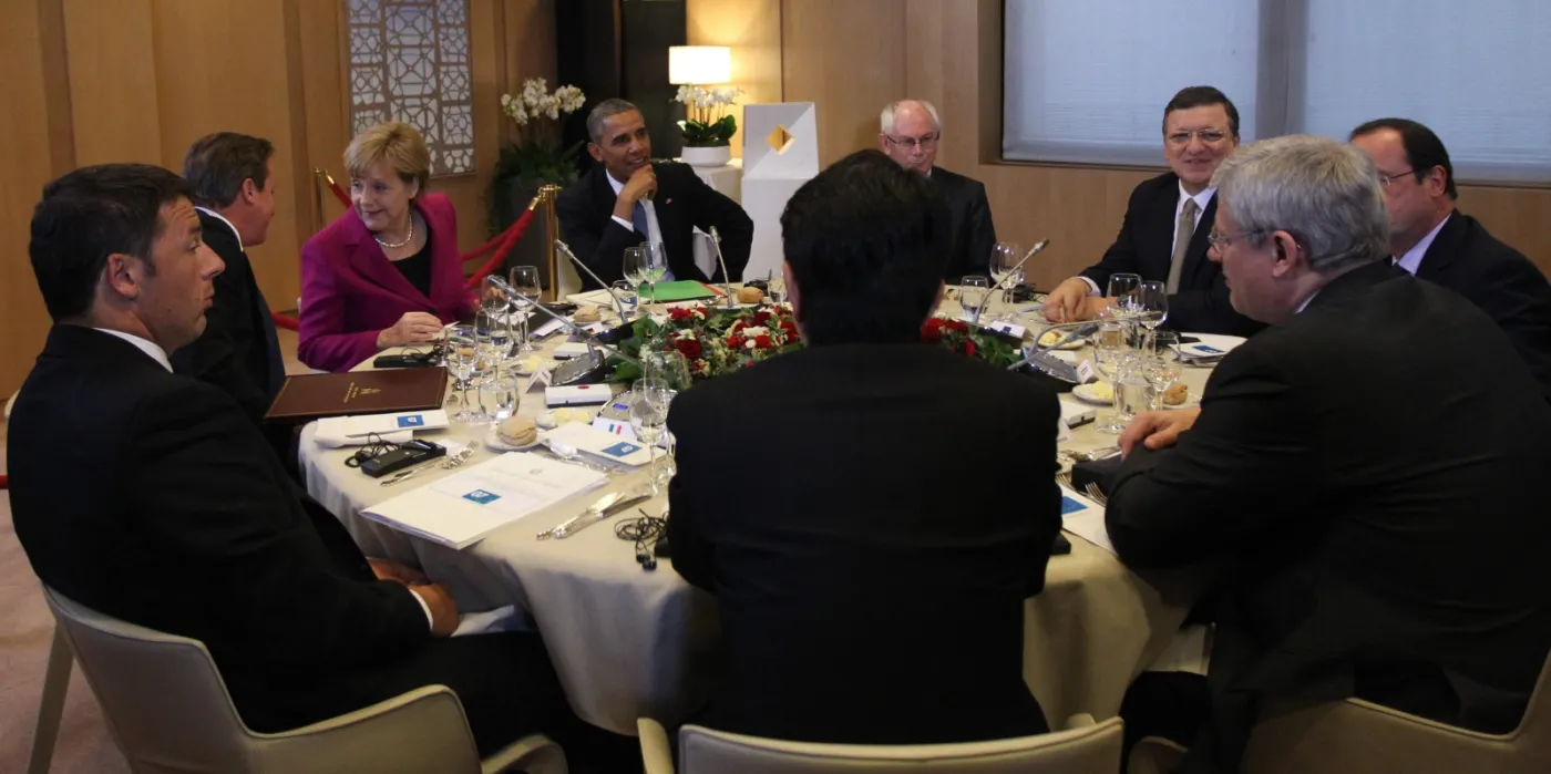 Włoski premier Matteo Renzi, premier Wielkiej Brytanii David Cameron, niemiecka kanclerz Angela Merkel, prezydent USA Barack Obama, przewodniczący Rady Europejskiej Herman Van Rompuy, szef Komisji Europejskiej Jose Manuel Barroso, prezydent Francji Francois Hollande, kanadyjski premier Stephen Harper i premier Japonii Shinzo Abe