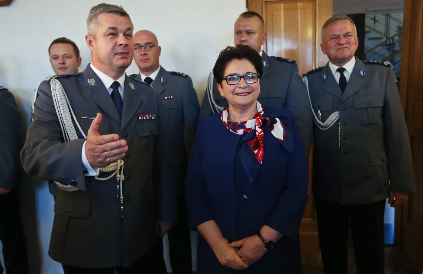Komendant główny policji inspektor generalny Marek Działoszyński i minister spraw wewnętrznych Teresa Piotrowska w Komendzie Głównej Policji w Warszawie