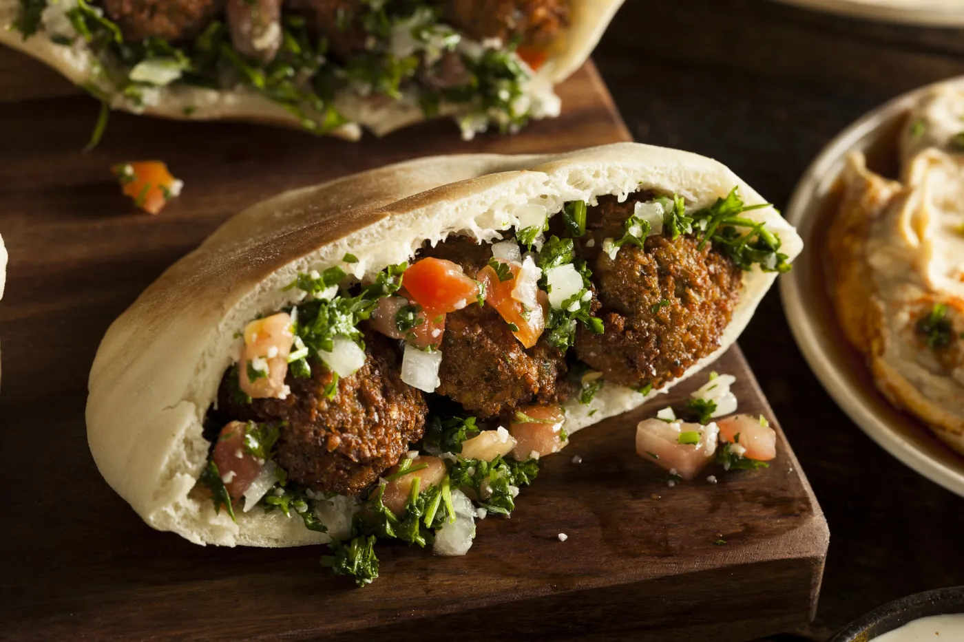 7243991-falafel-pita-ze-smazonymi-kulkami.jpg