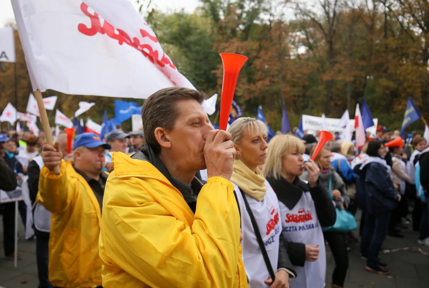 6956696-protest-pracownikow-poczty-polskiej.jpg