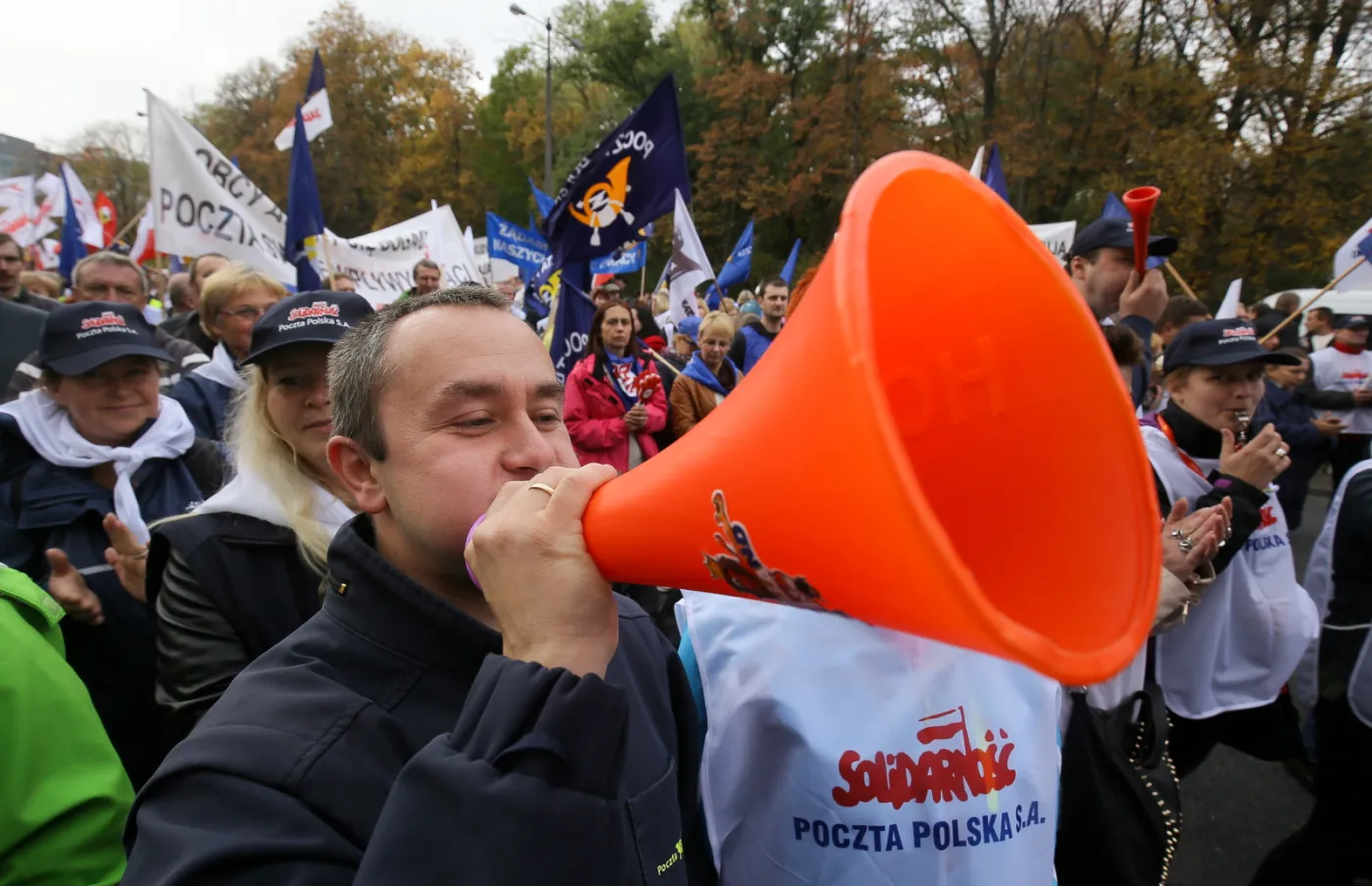 6956725-protest-pracownikow-poczty-polskiej.jpg