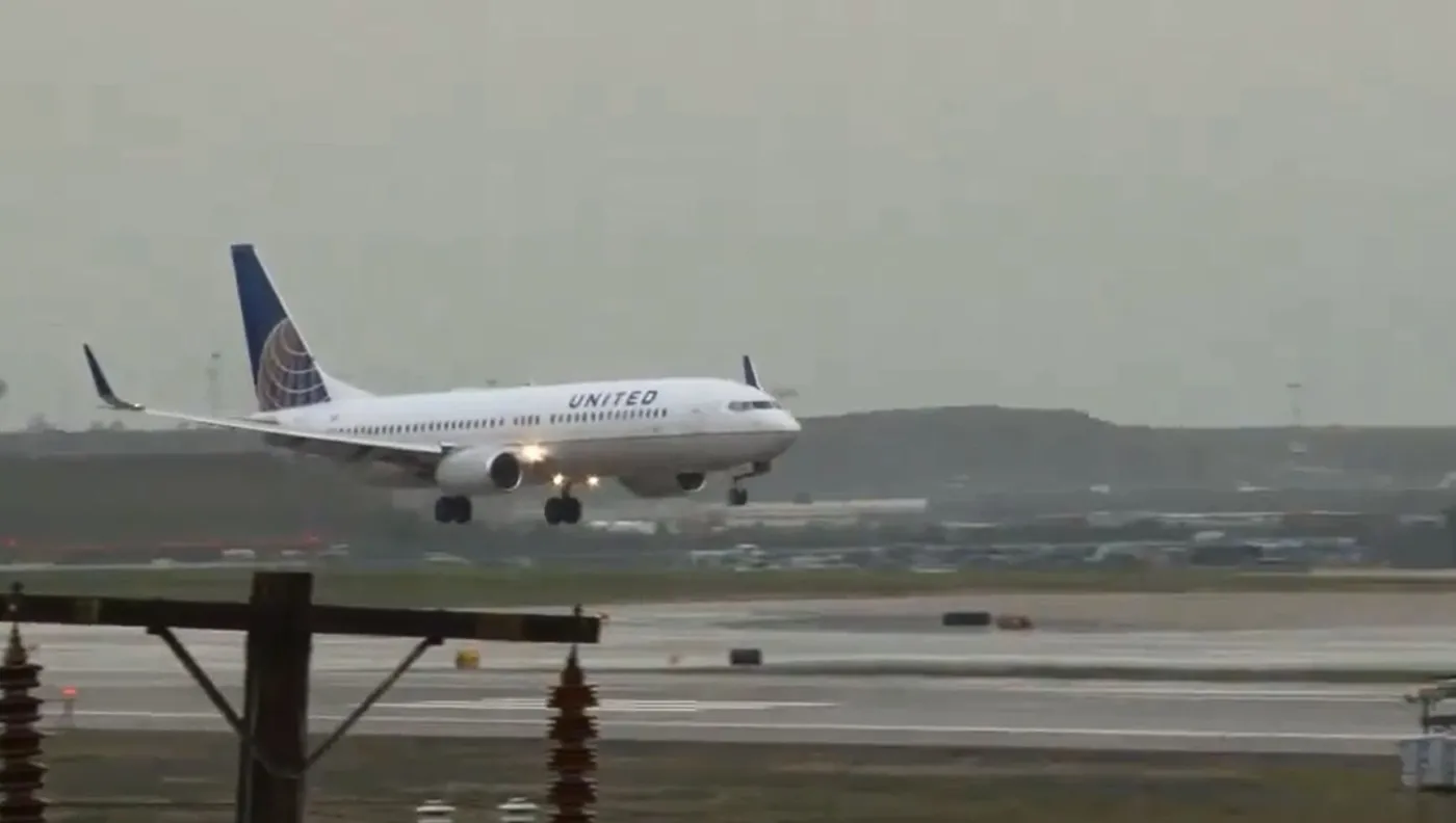 Awaryjne lądowanie z powodu drzemki pracownika lotniska