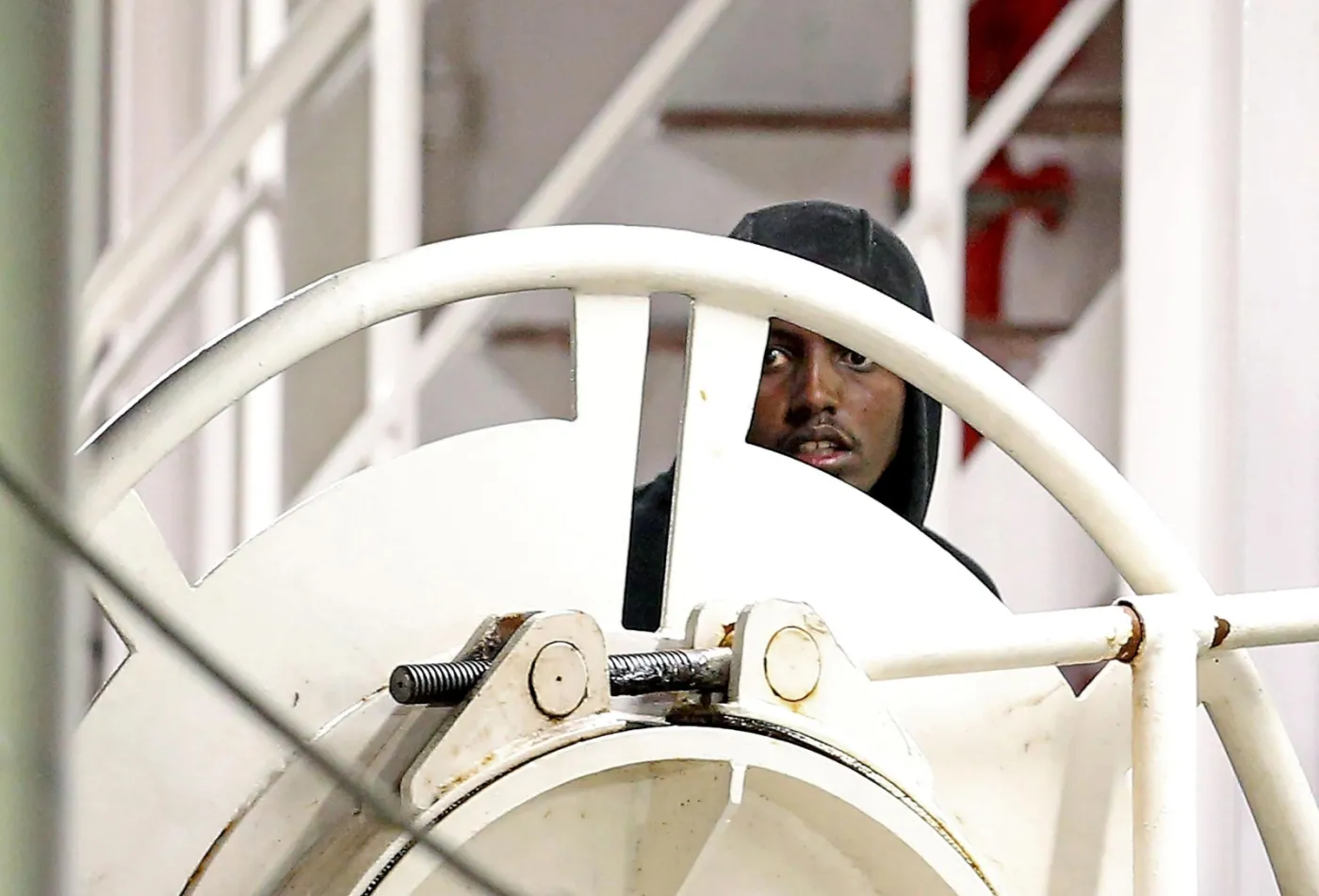 CO NAJMNIEJ 800 IMIGRANTÓW UTONĘŁO U WYBRZEŻY WŁOCH. WCIĄŻ PŁYNĄ KOLEJNI