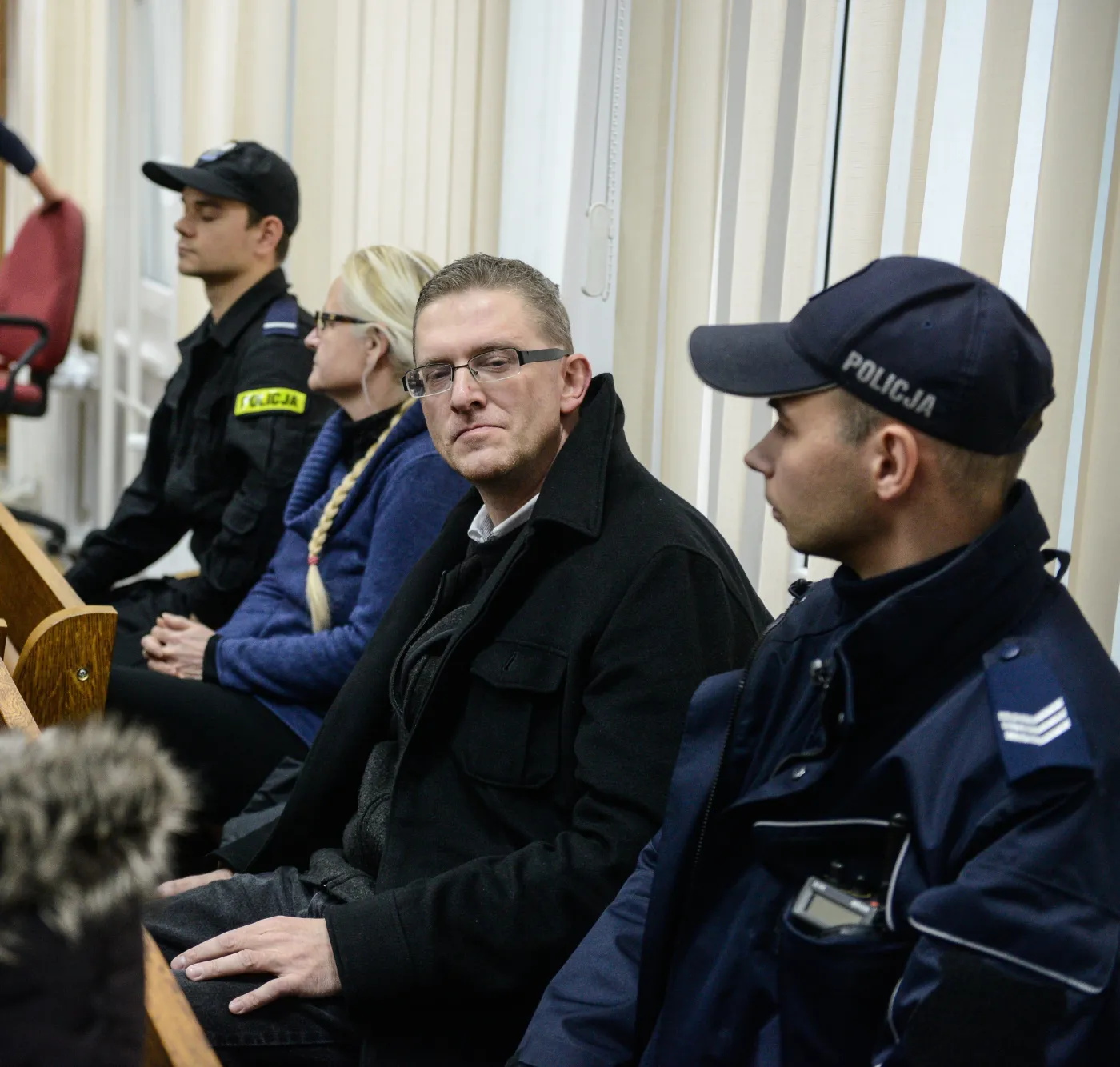 Zatrzymani w siedzibie PKW, reżyser Grzegorz Braun i Hanna Dobrowolska podczas rozprawy przed sądem rejonowym w Warszawie