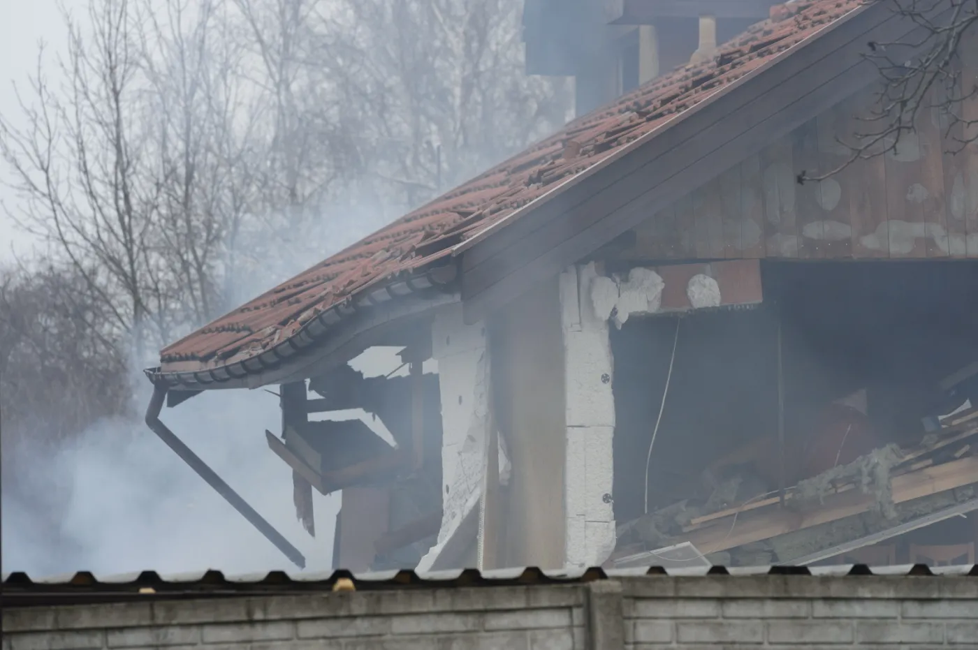Wybuch pieca zniszczył dom w Poznaniu. ZDJĘCIA
