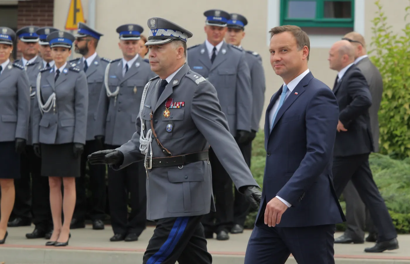8118695-prezydent-andrzej-duda-i-komendant.jpg