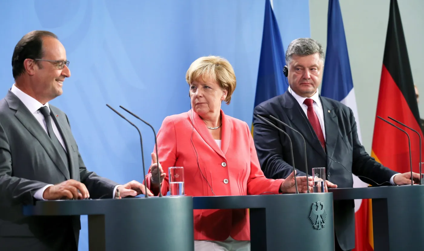 Prezydent Francji Francois Hollande, kanclerz Niemiec Angela Merkel i prezydent Ukrainy Petro Poroszenko
