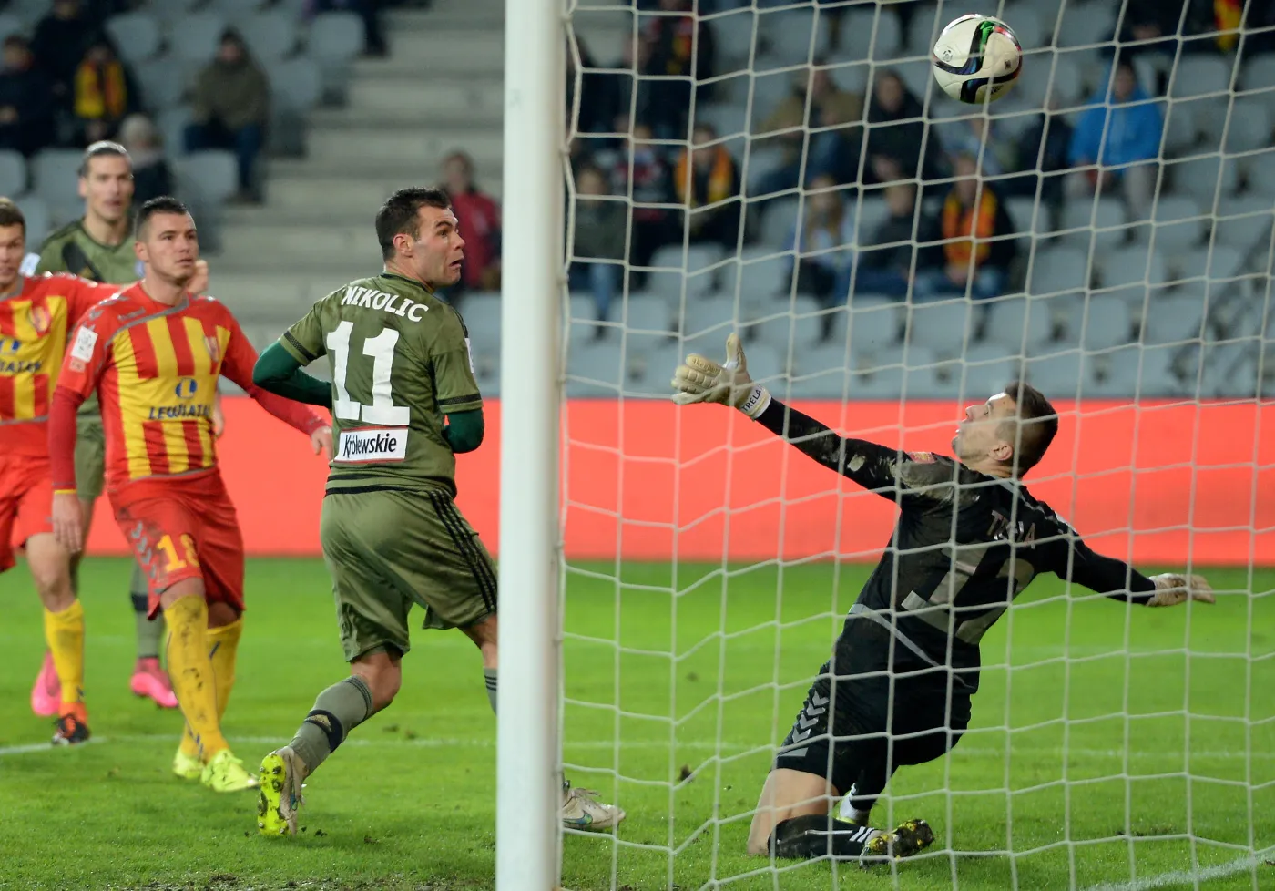 Dariusz Trela (P) i Namanja Nikolic (C)