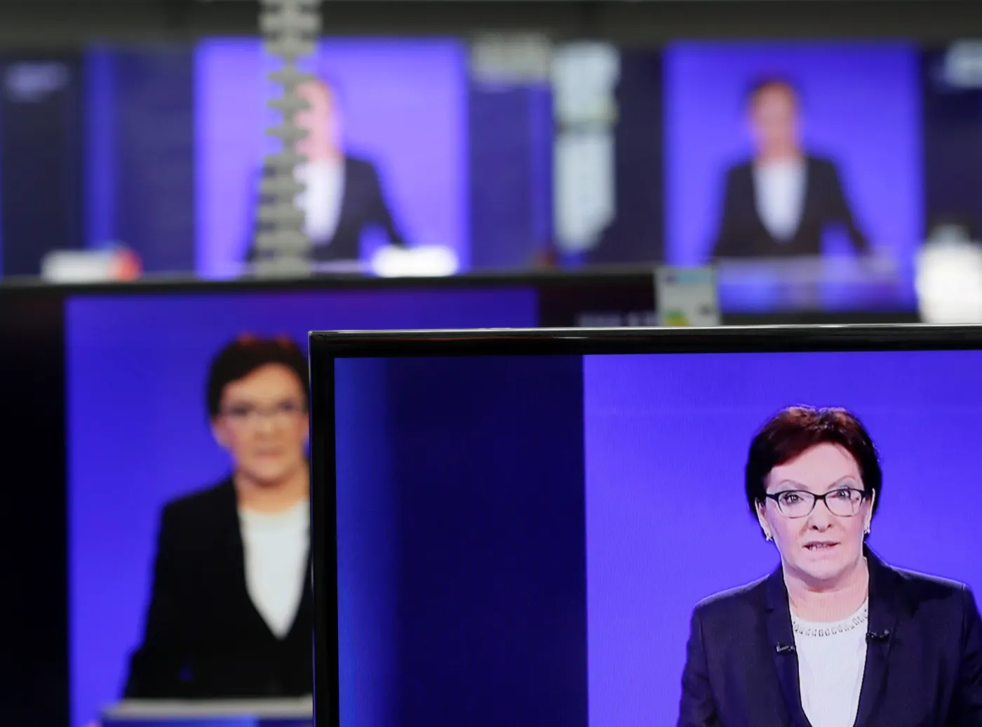 Premier Ewa Kopacz w czasie debaty z Beatą Szydło