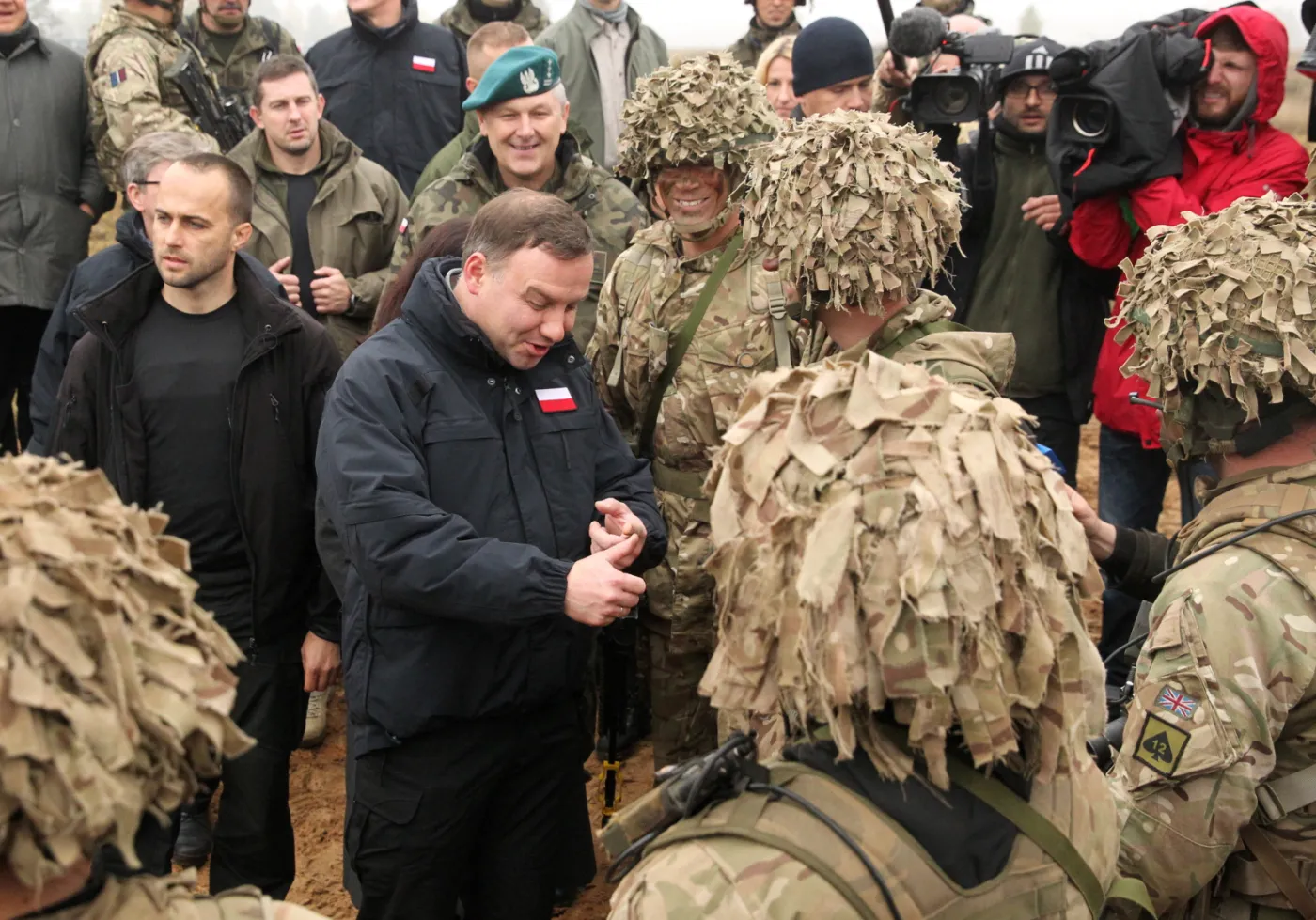 8339252-prezydent-andrzej-duda-i-zolnierze.jpg