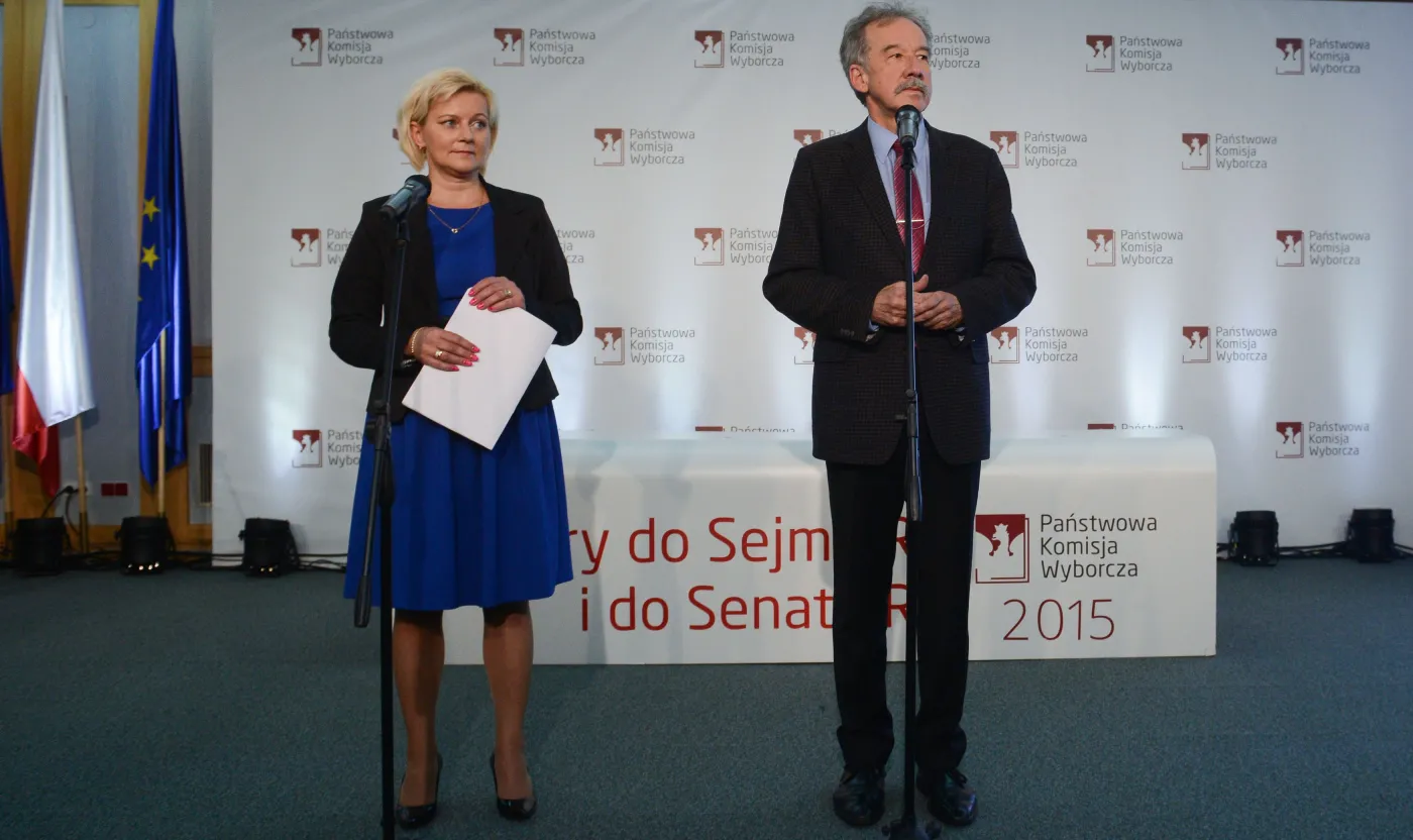 PKW wyjaśnia: Zmiana czasu na zimowy nie będzie miała wpływu na wybory