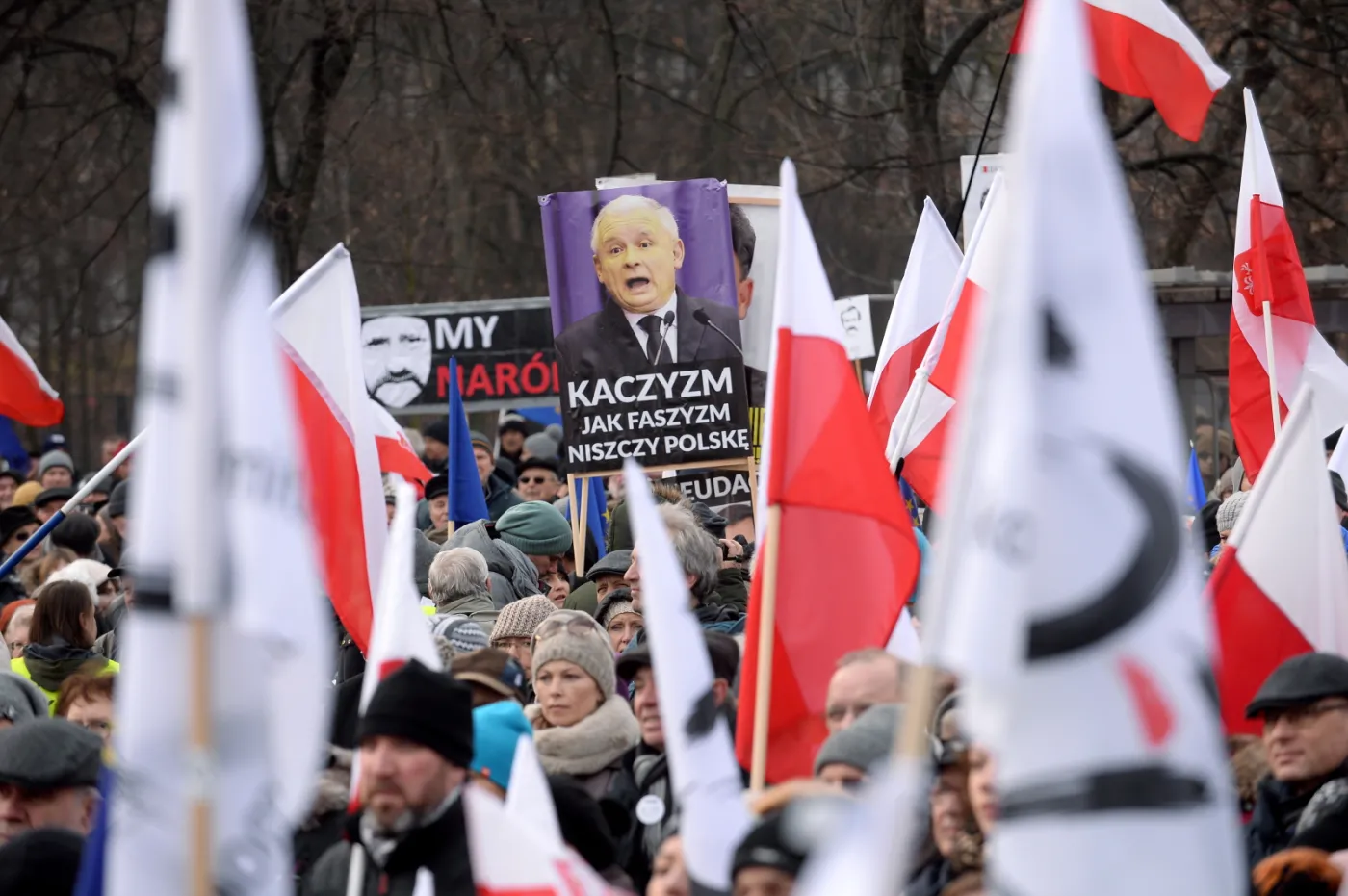 "Jestem Bolkiem". Demonstracja KOD-u jako wsparcie dla Lecha Wałęsy. ZDJĘCIA