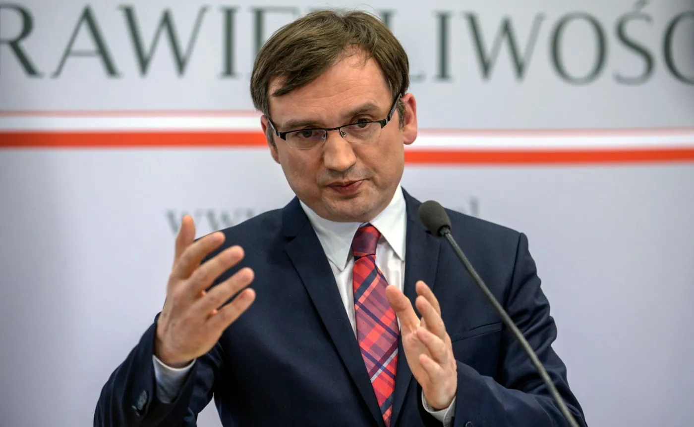 Ziobro pisze do TK o możliwości "kontroli przestrzegania prawa"