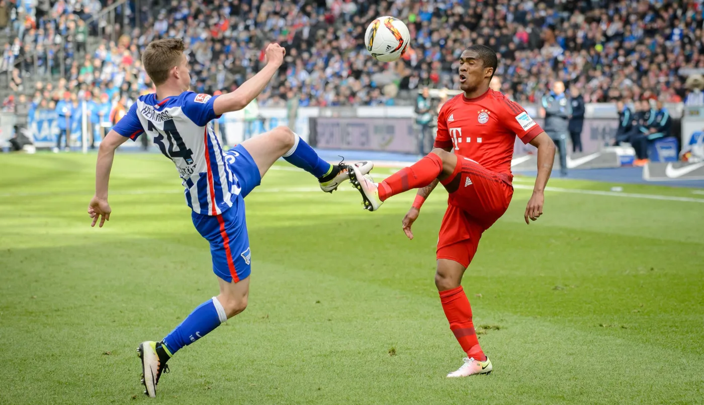 Maximilian Mittelstaedt i Douglas Costa
