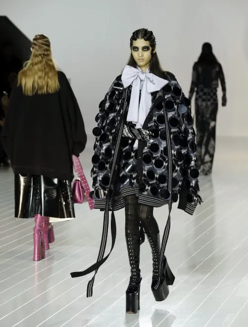8755510-pokaz-kolekcji-marc-jacobs-na-new.jpg