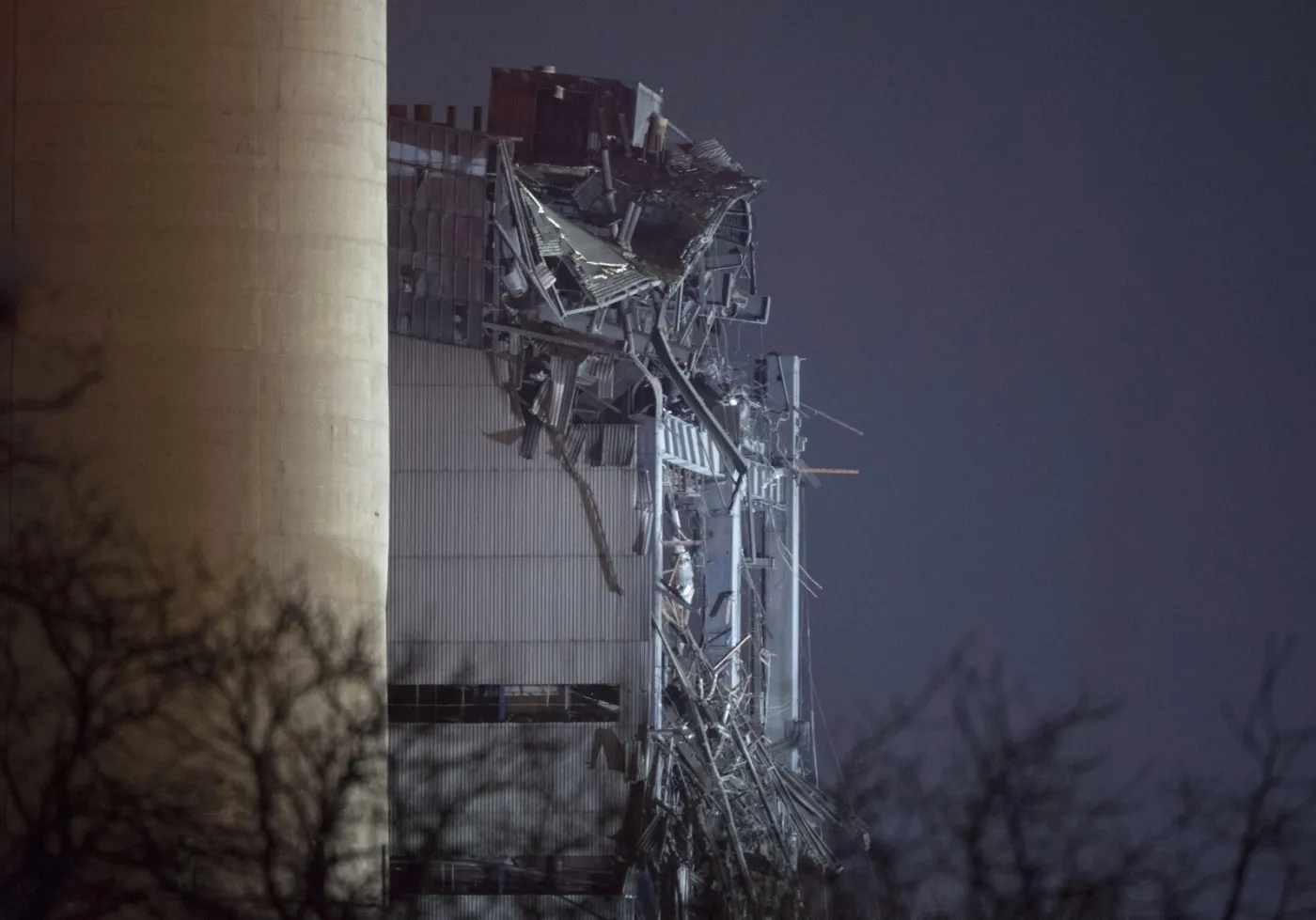 RUNĘŁA CZĘŚĆ NIECZYNNEJ ELEKTROWNI DIDCOT