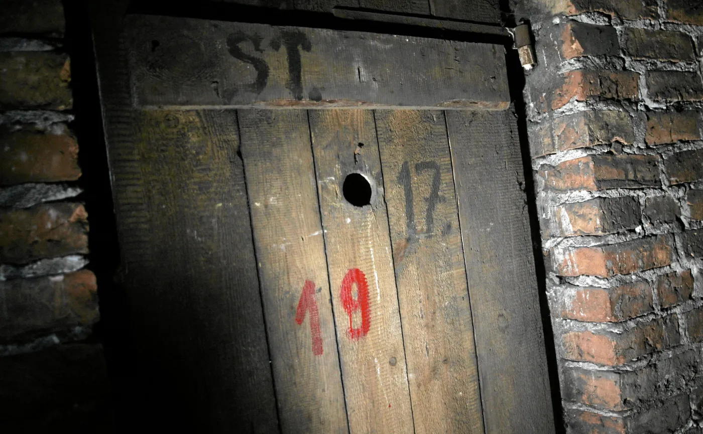 Katownia UB przy ulicy Strzeleckiej w Warszawie