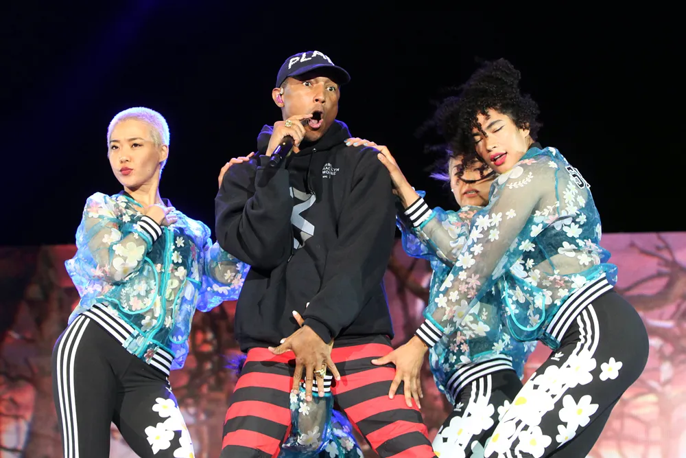 9249079-pharrell-williams-na-open-er-2016.jpg