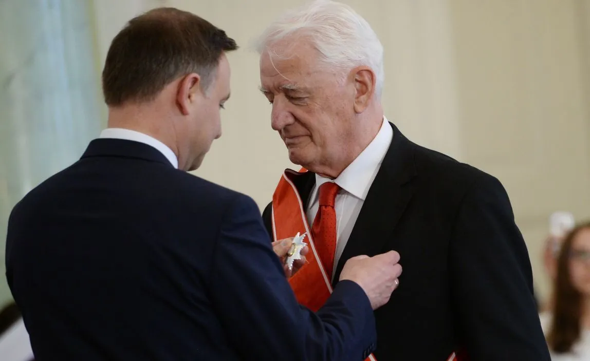 Andrzej Duda odznaczył Krzysztofa Wyszkowskiego