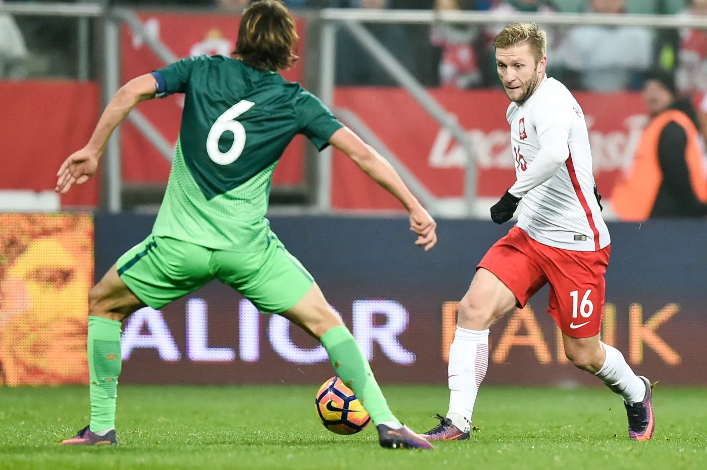 Jakub Błaszczykowski (P) i Słoweniec Rene Krhin (L)