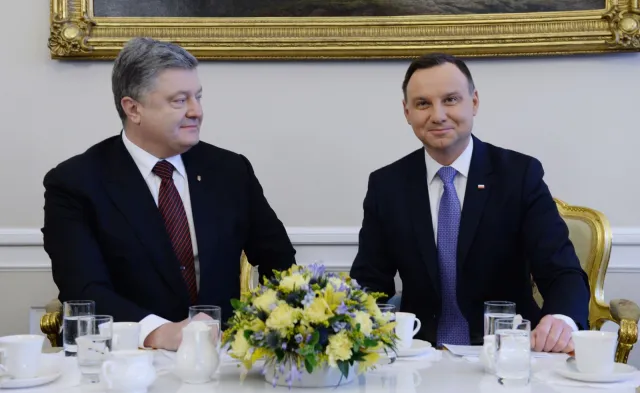 Duda i Poroszenko krytykują decyzję KE ws. gazociągu OPAL