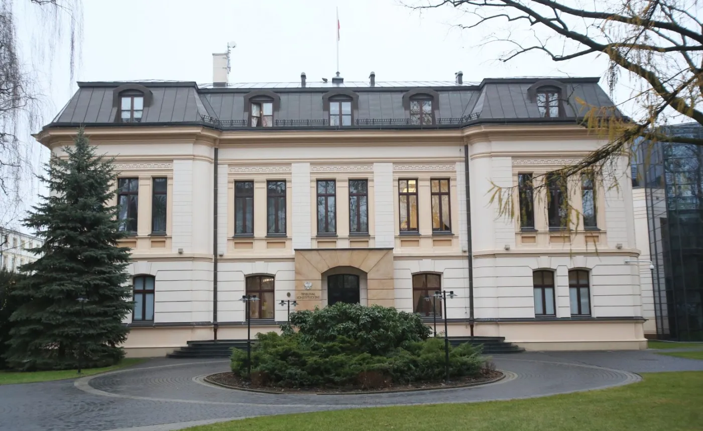 9724113-budynek-trybunalu-konstytucyjnego.jpg