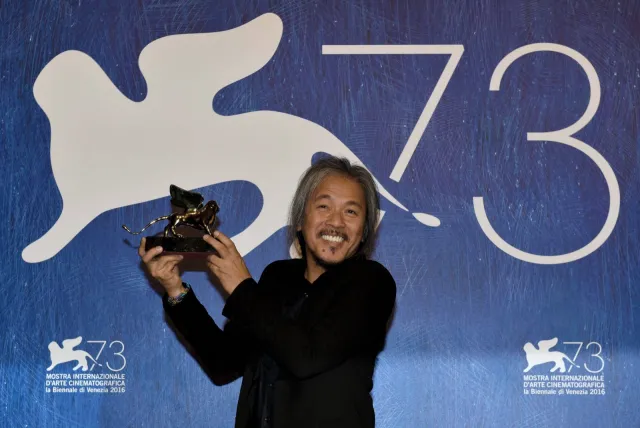 Złoty Lew festiwalu w Wenecji dla filmu z Filipin, jednego z najbardziej oklaskiwanych