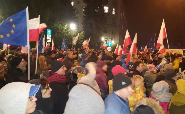 PO: Złożymy projekt nowelizacji Prawa o zgromadzeniach. PiS: Nie ograniczamy niczyich praw