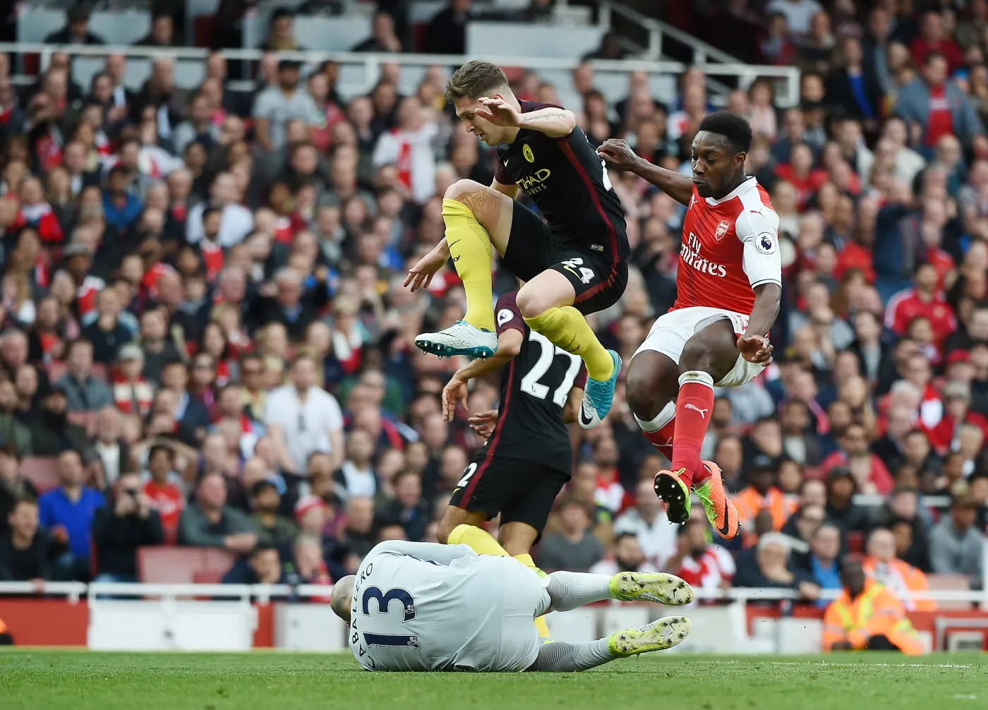 John Stones, Danny Welbeck i Willy Caballero