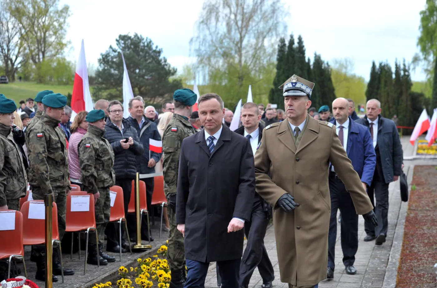10111846-prezydent-andrzej-duda-w-starych.jpg