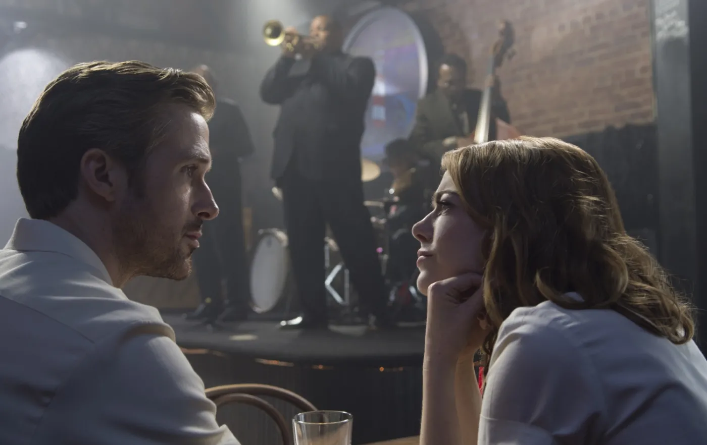 Ryan Gosling i Emma Stone w obrazie "La La Land" - w polskich kinach od 20 stycznia 2017 roku