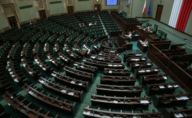Opozycja na proteście, PiS-u też nie ma. I prezes SN Małgorzata Gersdorf mówiła w Sejmie do pustej sali