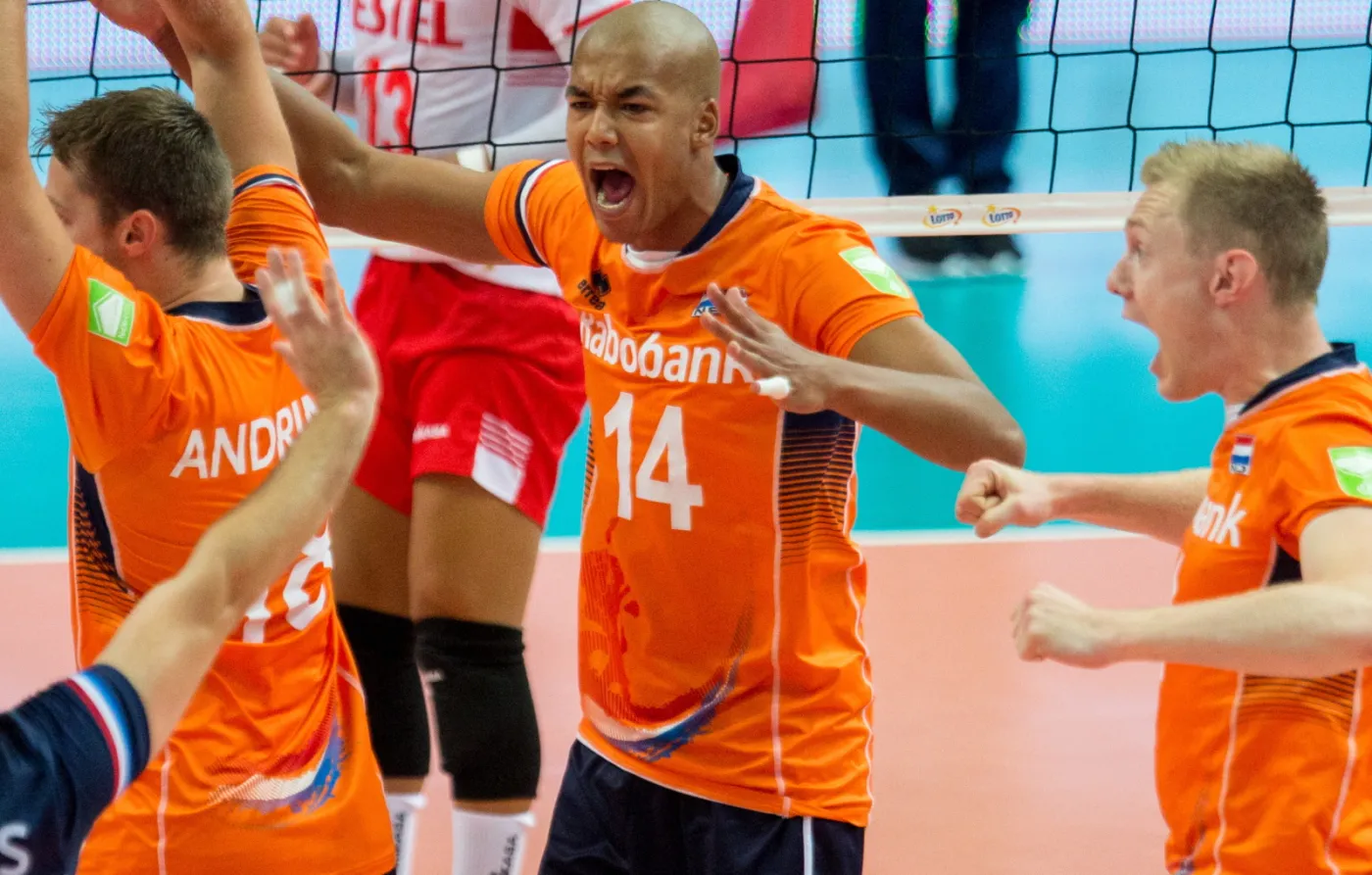Radość siatkarzy Holandii podczas meczu grupy D mistrzostw Europy siatkarzy w Katowicach