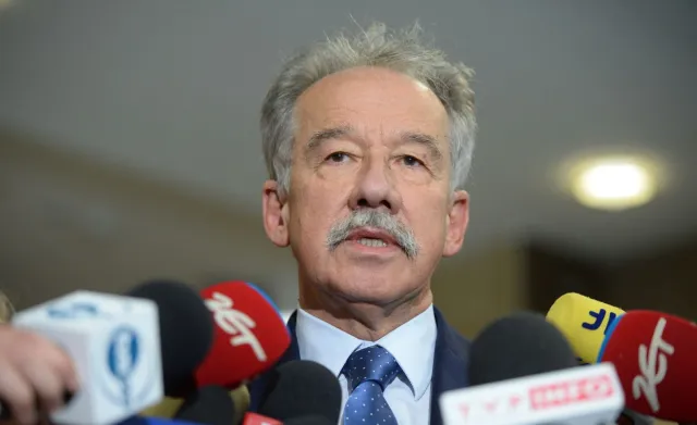 PKW nie zbada kampanii billboardowej "Sprawiedliwe sądy". Opozycja nie kryje rozczarowania