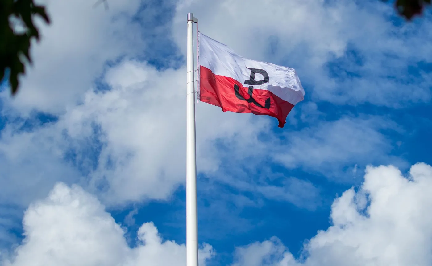 Prawna wojna o Polskę Walczącą. Zamiast się sądzić, lepiej budować szacunek do tego znaku [OPINIA]