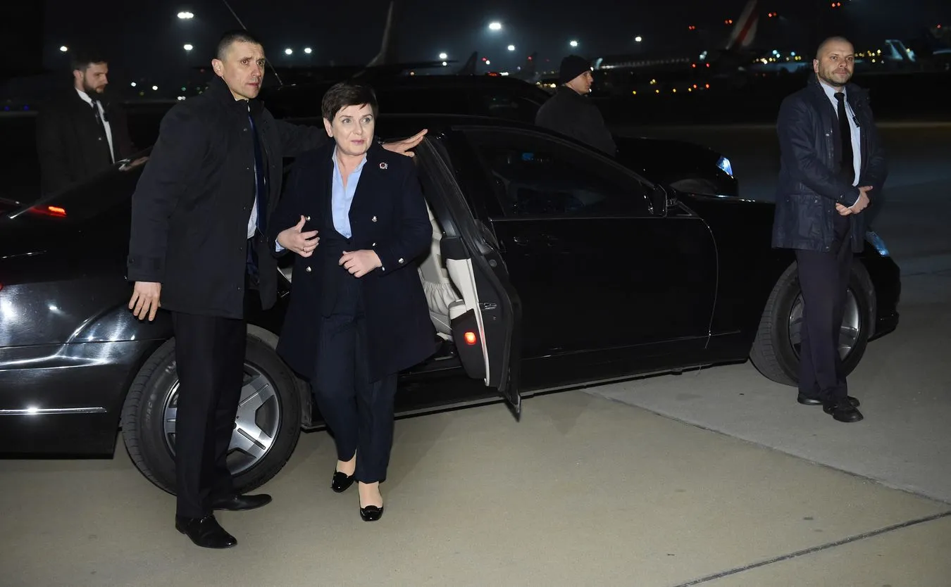 Premier Beata Szydło i oficerowie BOR