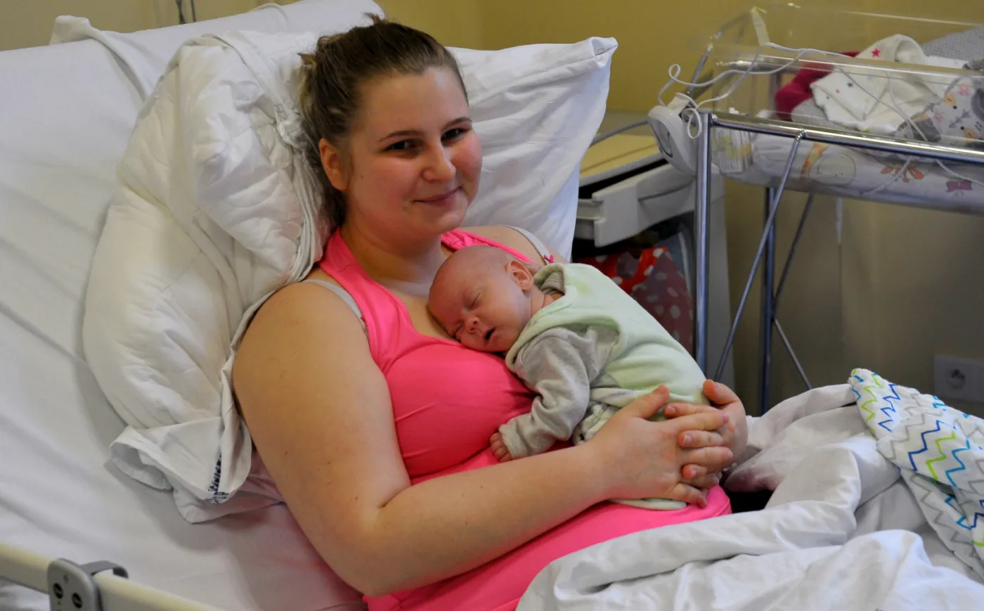 Szymon urodził się w 27 września 2017 roku. Termin porodu wyznaczony był na 4 stycznia