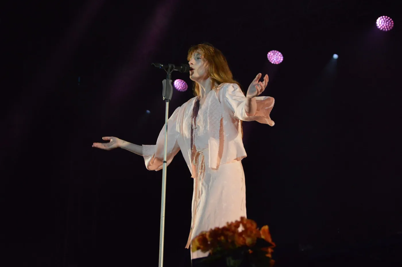 11007893-florence-and-the-machine-na-orange.jpg