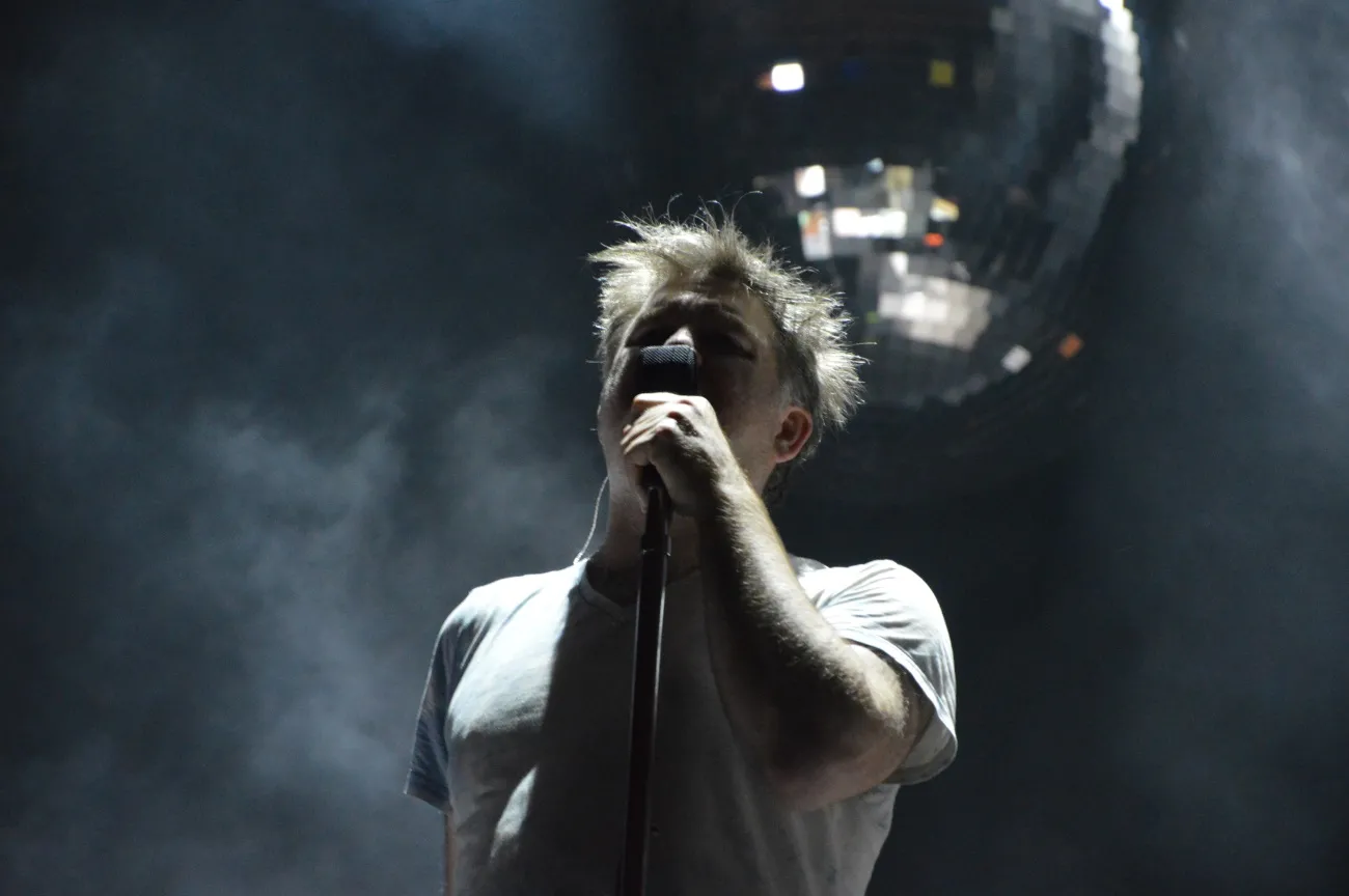 11007010-lcd-soundsystem-na-orange-warsaw.jpg