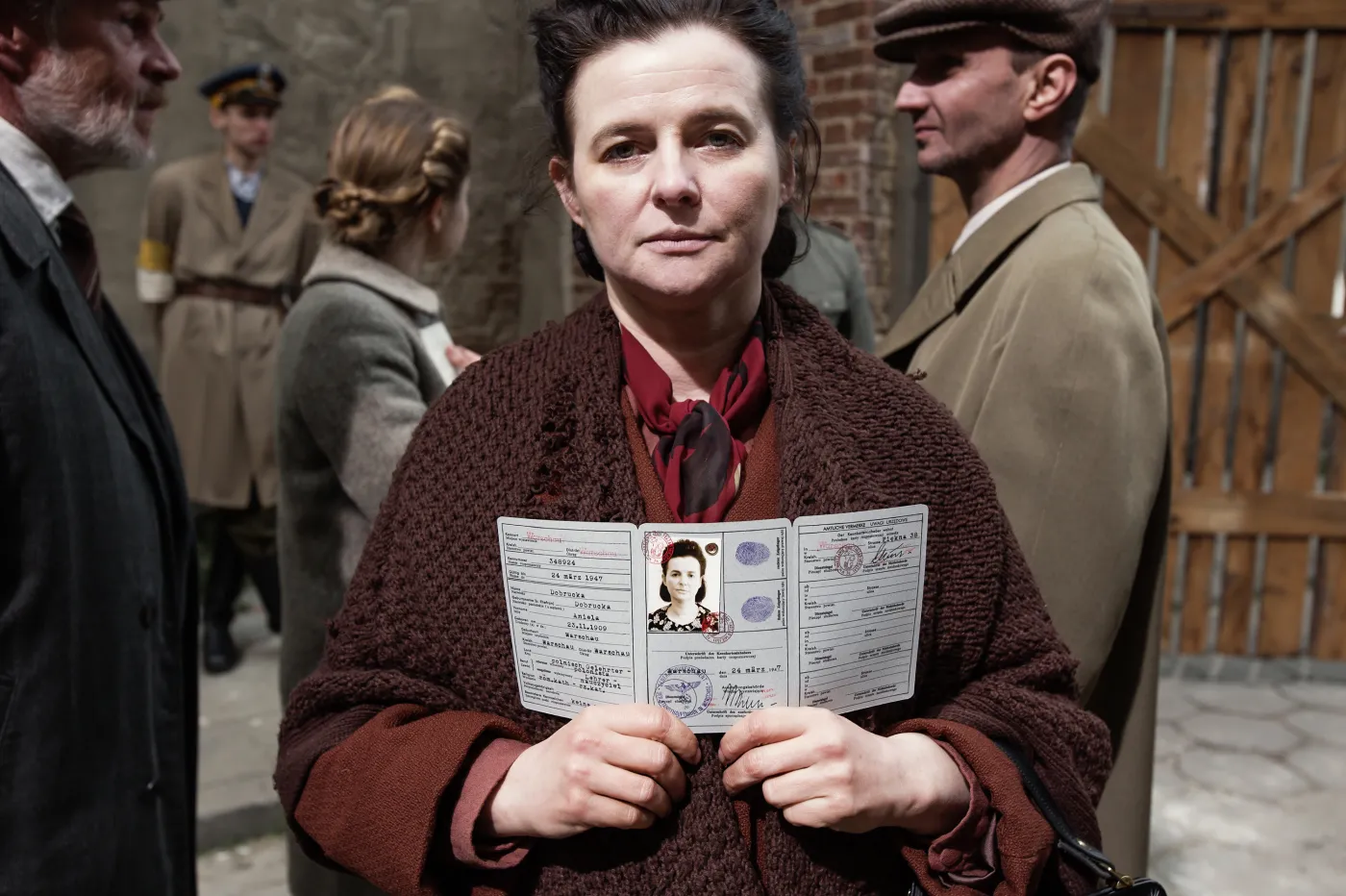 Jowita Budnik w filmie "Kto napisze nam historię"