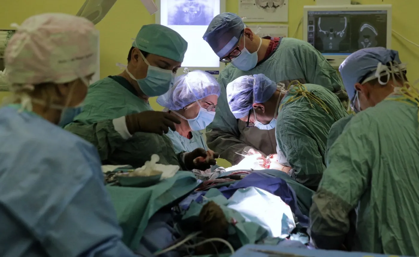 Skomplikowana rekonstrukcja twarzy przeprowadzona w olsztyńskim szpitalu